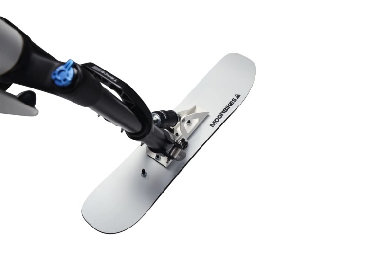 MOONBIKE_snowbike_6.jpg