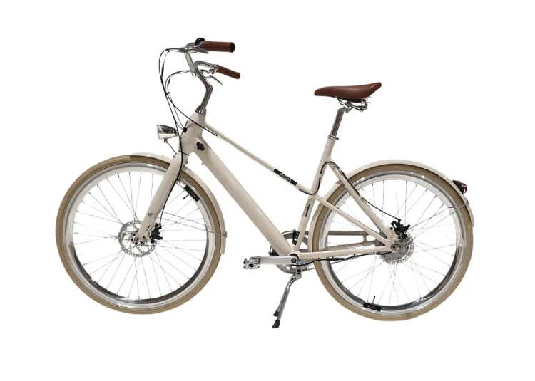 GEOBIKE-MFC_citybike_SedinaWhite_L1.jpg