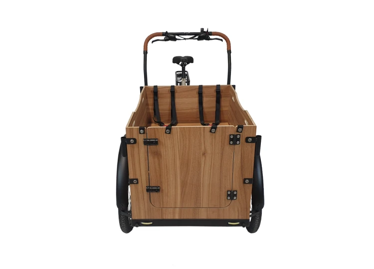 #cargo_ADEN_wood_3.jpg