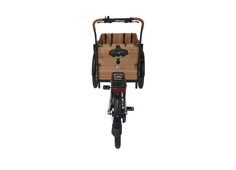 #cargo_ADEN_wood_4.jpg