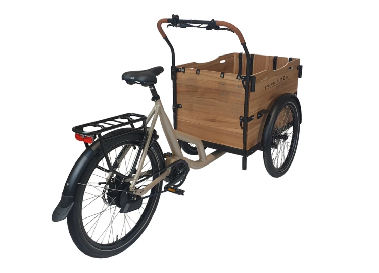 #cargo_ADEN_wood_4a.jpg